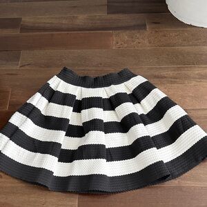 Active USA Black and White A-Line Skirt